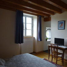La maison d'Eugenie, 米尔 — 照片 3