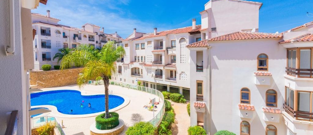 Albir Apartments by Renteando, 阿尔法斯-德尔-皮 — 照片 1