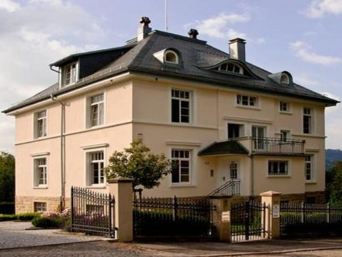 Baden- Baden Exclusive, Baden-Baden — photo 1