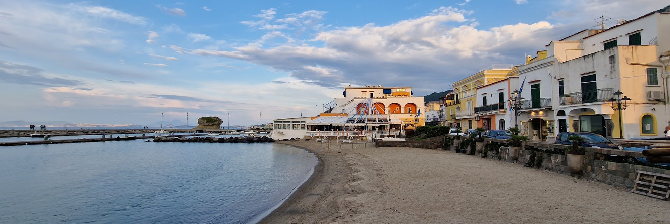 La Sirenella, Lacco Ameno — photo 1