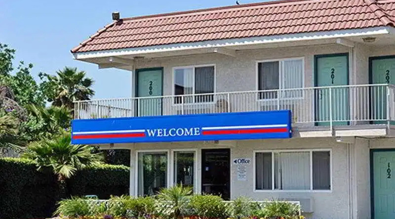 Motel 6 Los Angeles - Santa Fe Springs, Санта-Фе-Спрингс — фото 1