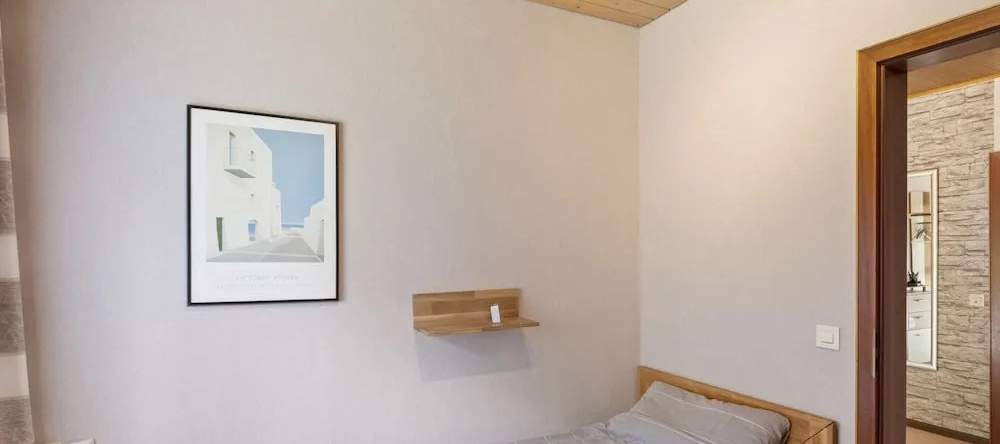 Feusdorf Forest Bungalow, 福伊斯多夫 — 照片 1