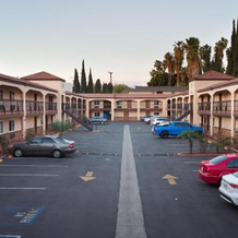 Travelodge Inn & Suites By Wyndham West Covina, Уэст-Ковина — фото 2