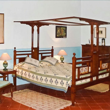 Dune Barr House - Verandah in the Forest, Matheran — photo 4