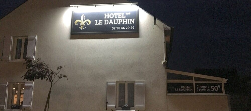 Hôtel Le Dauphin, Saint-Denis-de-l'Hôtel — photo 1