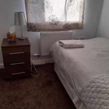 3 Bed House - Sleeps 4 - Parking - Wifi, Rushden — photo 5