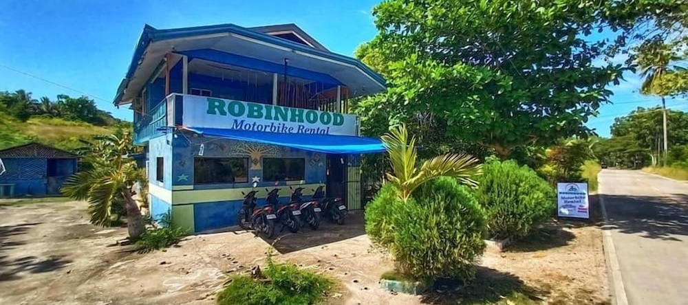 Robinhood Moalboal, 莫阿尔博阿尔 — 照片 1