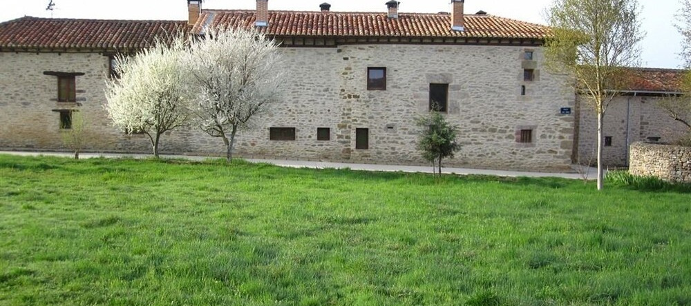Casa Palacio de Mave, 阿吉拉尔-德坎波奥 — 照片 1