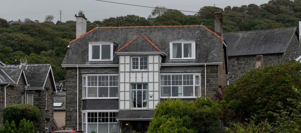 Maelgwyn House, Harlech — photo 1
