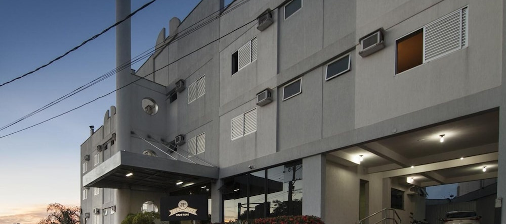 JP Palace Hotel, 弗朗卡 — 照片 1