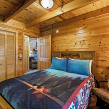 Newly Renovated Cabin W/ Hot Tub, Lake & Bbq!, Севьервилл — фото 3