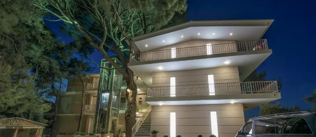Koukounaria Hotel & Suites, Аликес — фото 1