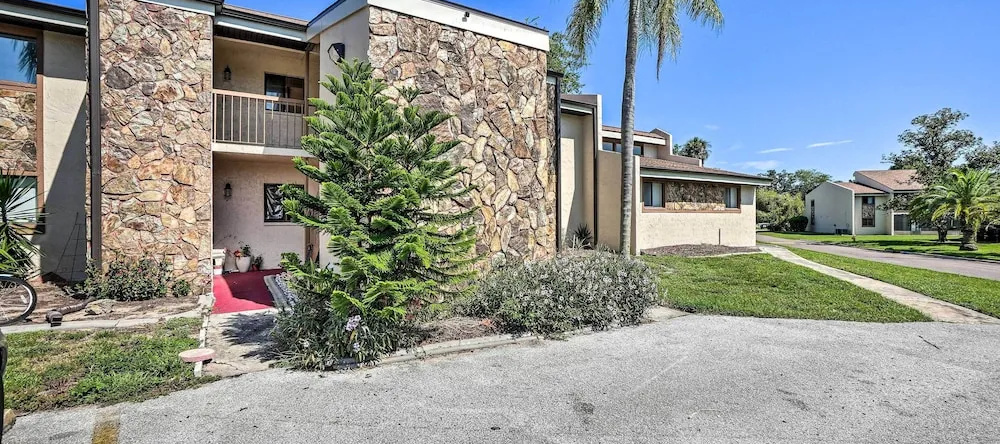 Waterside New Port Richey Condo w/ Pool Access!, 新里奇港 — 照片 1