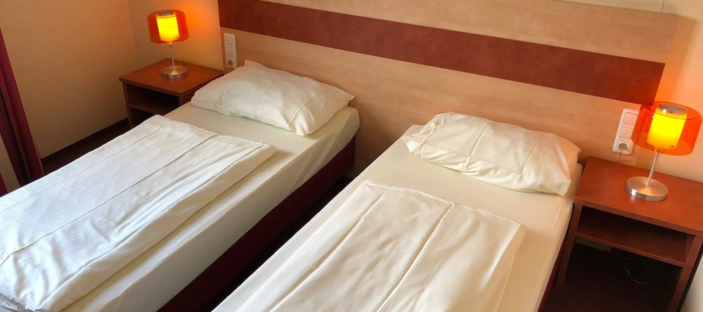 Schleswig Holstein Hotel, Эльмсхорн — фото 1