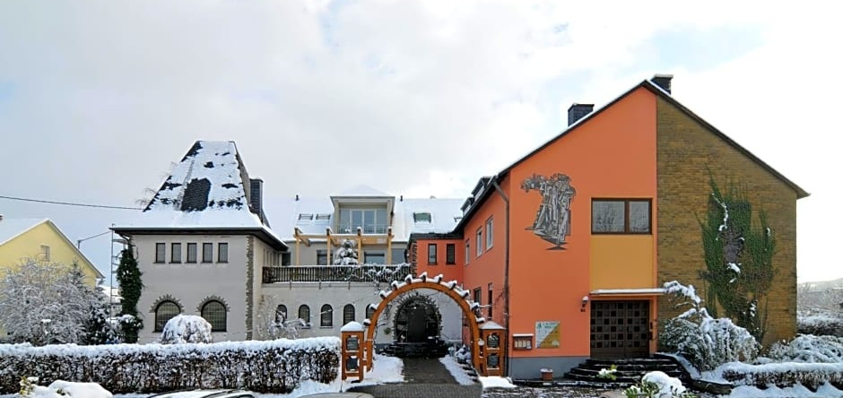 Gästehaus Wein im Turm, 隆吉希 — 照片 1