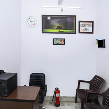 Oyo 28059 Hotel Wayside, Luni — photo 5
