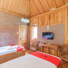 RedDoorz Premium @ Joglo Garut Cottage Syariah, 加鲁特 — 照片 4