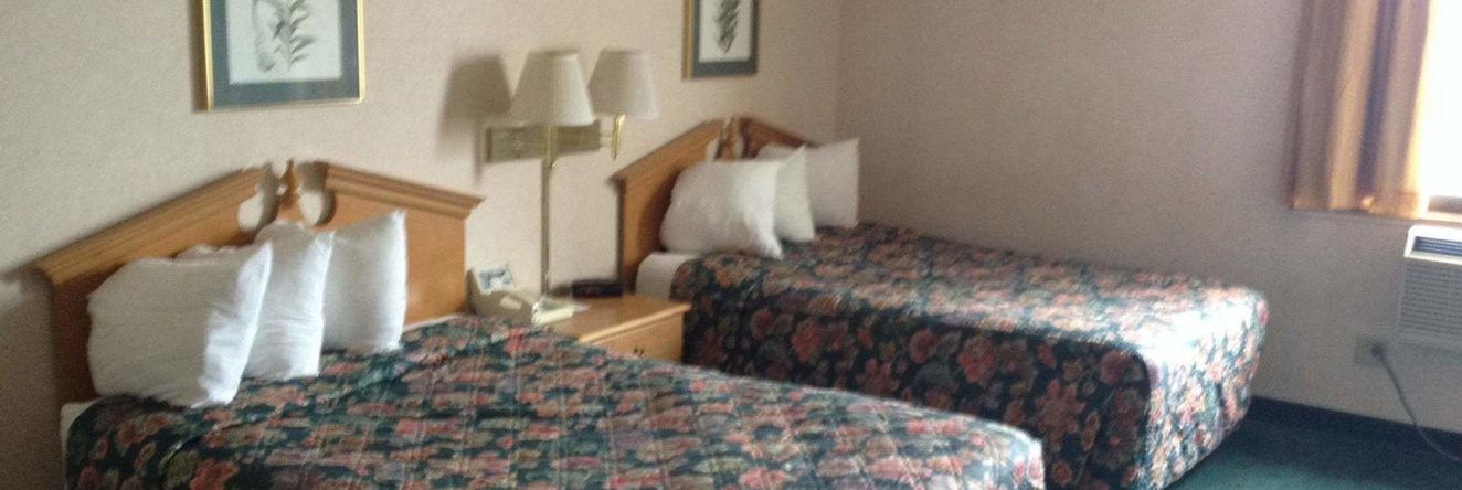 Blueway Inn & Suites Roseville, Roseville — photo 1