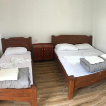 Lazer Cardaku Guest House, 瓦尔博讷 — 照片 3