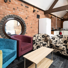 OYO ATZ and H Hotel, Bilston — photo 2