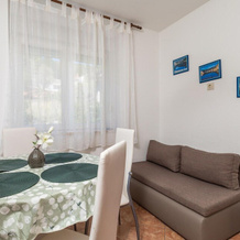 Stunning Home in Jablanac With Wifi and 1 Bedrooms, 亚布拉纳茨 — 照片 3
