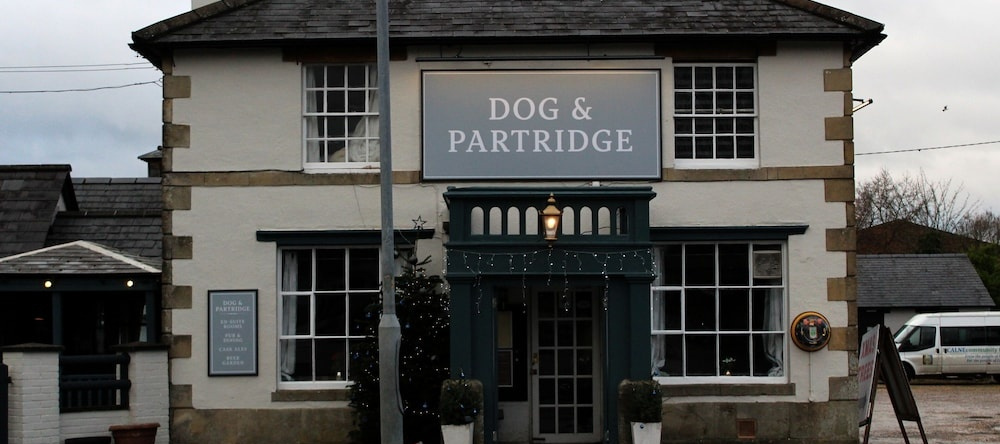 Dog and Partridge Inn, Calne — photo 1