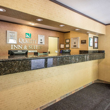Quality Inn & Suites Decorah, Decorah — photo 2