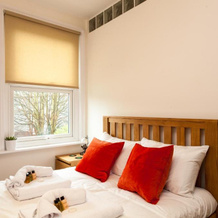 Redhill Garland- 1 bed 1 bath self contained ground floor flat, Redhill — photo 2