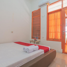 RedDoorz Resort Syariah @ Batu Apung Purwakarta, 瓦纳亚斯 — 照片 5