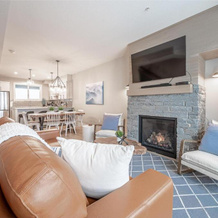 Grizzly Ridge Getaway Brand New, Hot Tub, Sleeps 11, 比弗德尔 — 照片 3