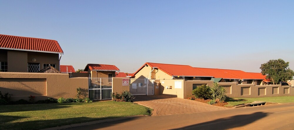 Cycad Place, Johannesburg — photo 1