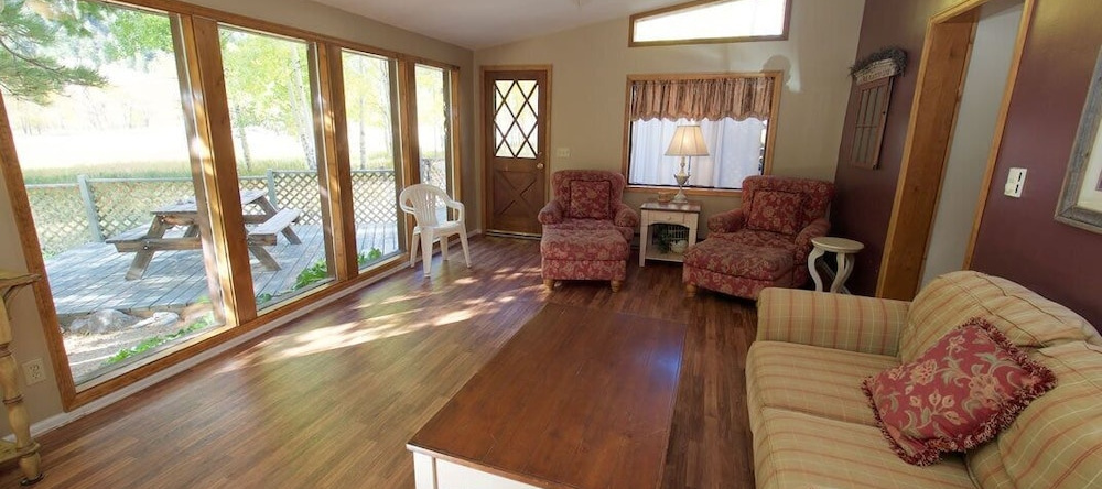 Aspen Creek - 4 Bedroom With Hot Tub On Chalk Creek Home, Натроп — фото 1