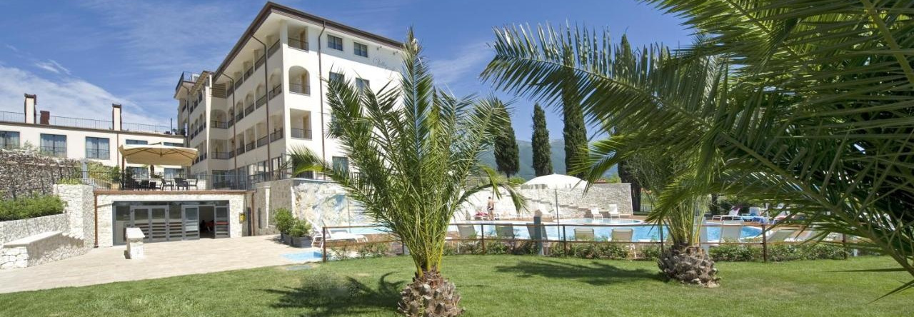 Villa Luisa Resort & Luxury Apartments, 圣费利切德尔贝纳科 — 照片 1
