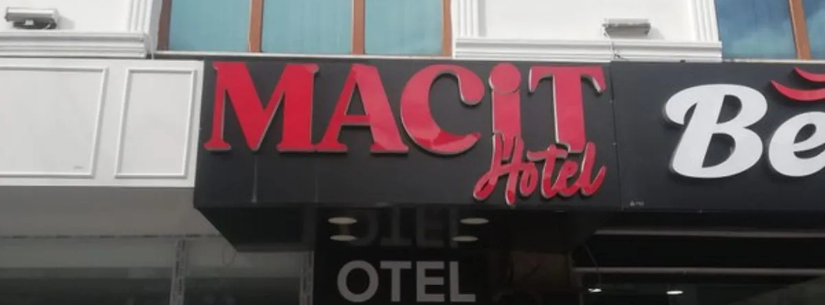 Macit Hotel, 埃尔津詹 — 照片 1
