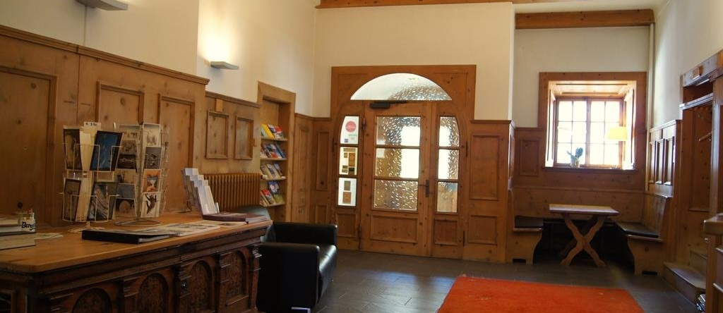 Hotel Weisses Kreuz, 贝尔金 — 照片 1