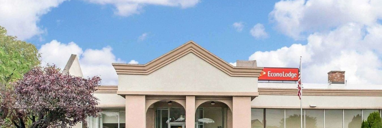Red Roof Inn New Stanton, Нью-Стэнтон — фото 1