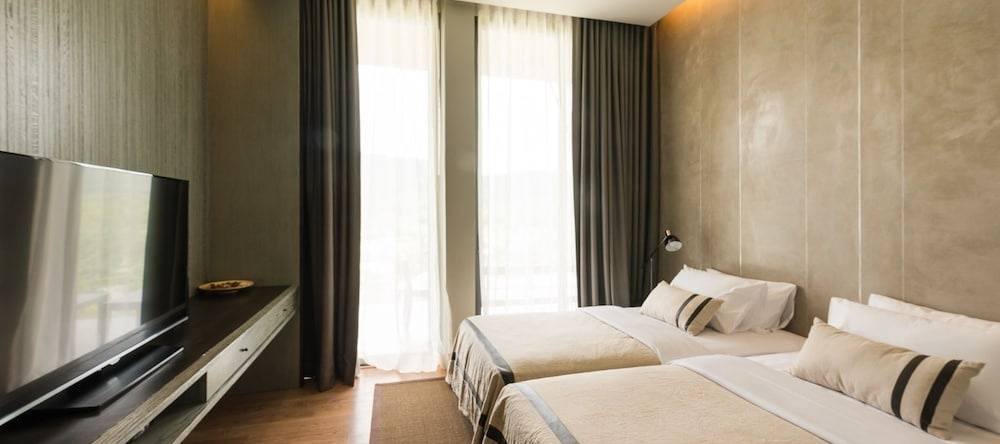 Atta 2-bd Suite OR Pool Penthouse, 巴冲 — 照片 1