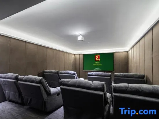 Jiaxian · YUYUAN COURTYARDHOTEL (Jiaxian Coach Station), Pingdingshan — photo 1