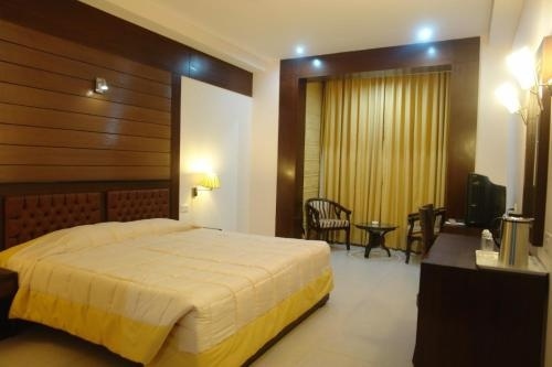 Hotel Royal Residency, 萨哈兰普尔 — 照片 1