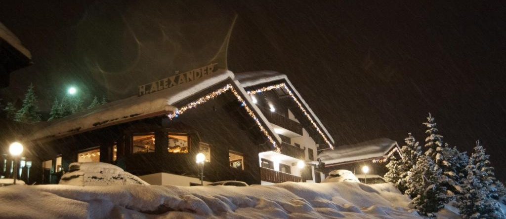 Alexander Charme Hotel, Ливиньо — фото 1