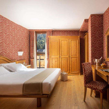 Hotel Splendid, 麦当娜迪坎皮利奥 — 照片 3