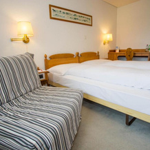 Motel de la Gruyère Restoroute, 阿夫里伊德旺蓬 — 照片 5