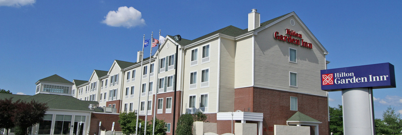 Hilton Garden Inn Westbury, 韦斯特伯里 — 照片 1