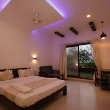 La Serene Resort & Spa, 马哈巴莱什瓦尔 — 照片 3