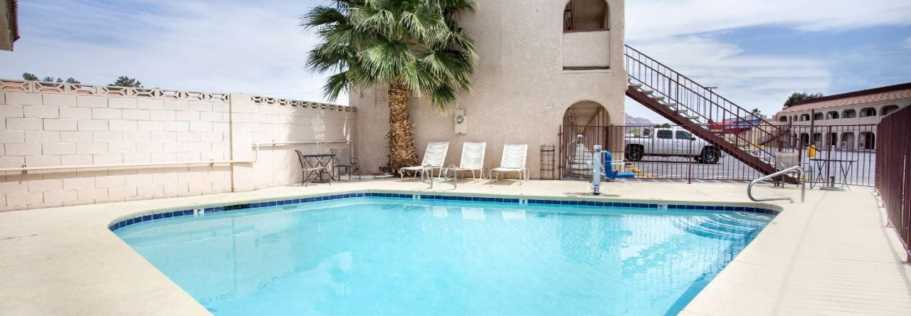 Super 8 Las Vegas Nellis Afb Area, Неллис — фото 1