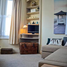 Central Beach Apartment, Worthing — photo 2