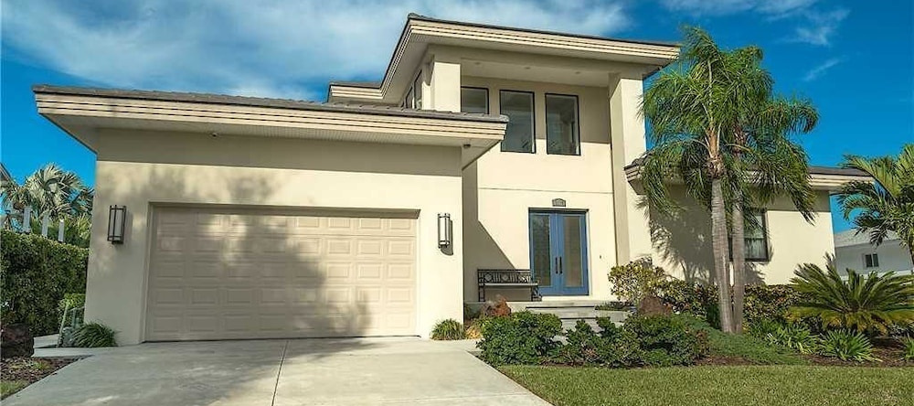 La Bella Vita - Five Bedroom Home, Belleair Beach — photo 1