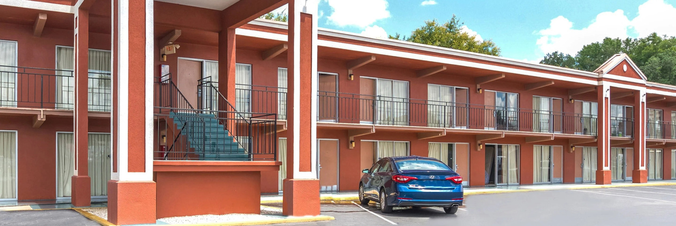 Oyo Hotel Mustang Silverspring Fl, Силвер-Спрингс — фото 1