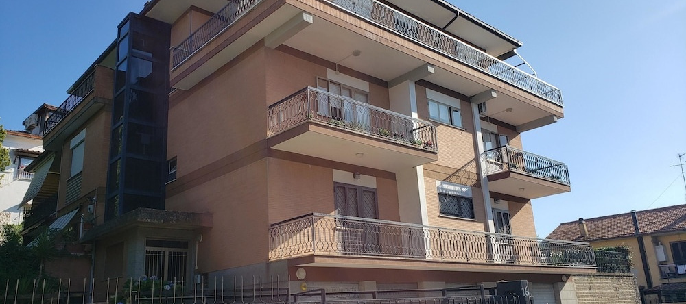 Apartment With 2 Bedrooms In Ariccia, With Wonderful Sea View, Furnished Balcony And Wifi, Ариччиа — фото 1