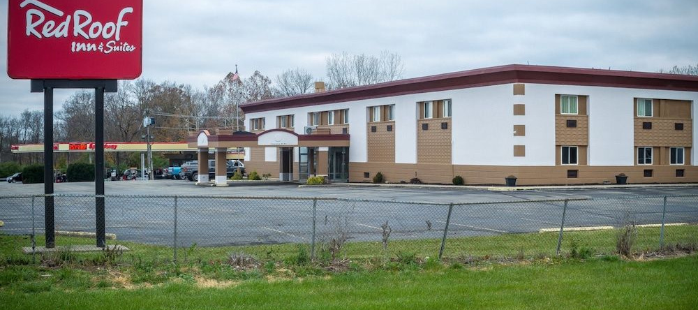Red Roof Inn & Suites Piqua, Пиква — фото 1